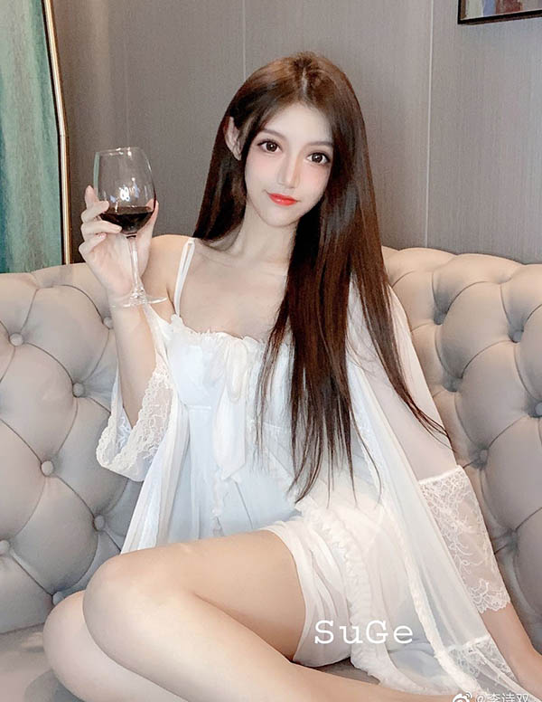 新加坡高端模特微信